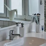 Raha Apartments - Ruhige Und Charmante Wohnung - Nah Hauptbahnhof - Balkon - Vollausstattung * Ερφούρτη