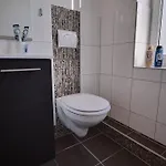 Raha Apartments - Ruhige Und Charmante Wohnung - Nah Hauptbahnhof - Balkon - Vollausstattung Διαμέρισμα *