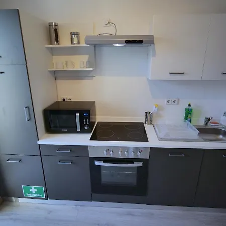 Raha - Nah Hauptbahnhof - Balkon - Vollausstattung Apartment