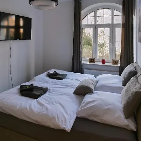 Hbf - Bahnhof ארפורט